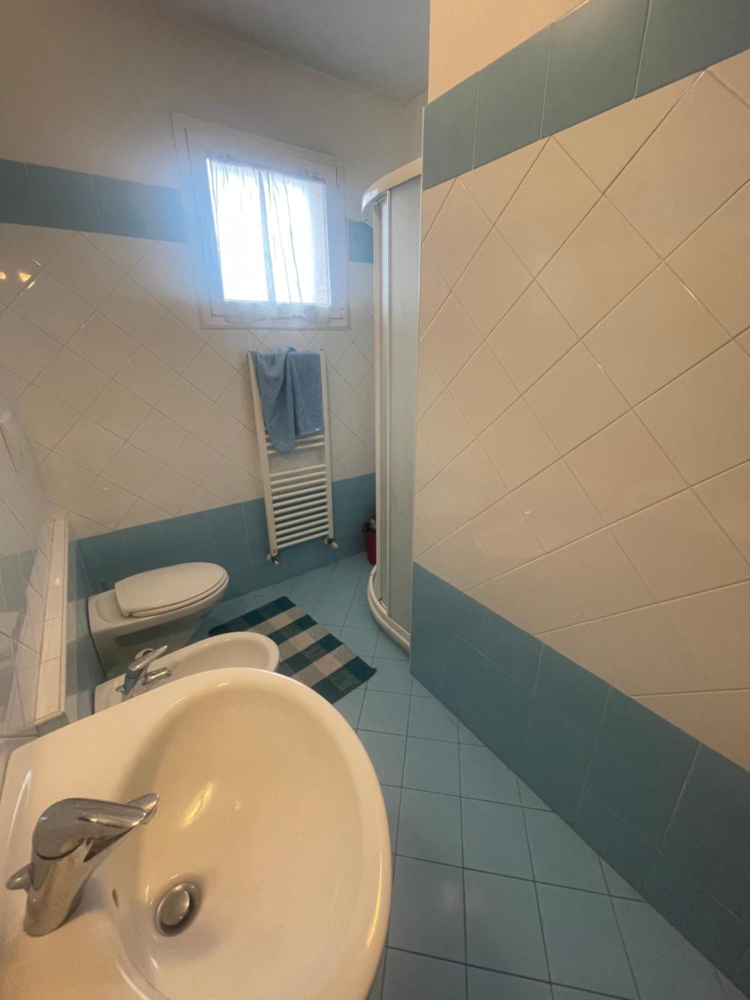 Apartamento Il Tramonto Rímini Exterior foto